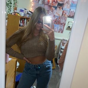 Brown sweater #y2k #2000s